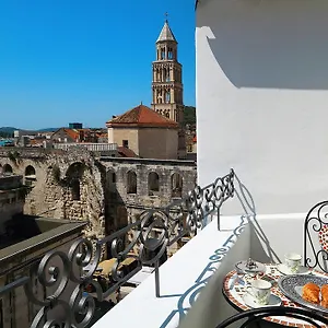 **** Guest house La Porta Luxury Croatia
